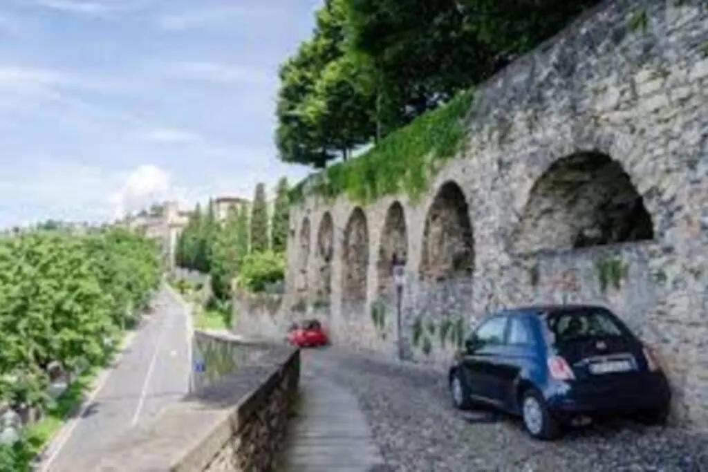 Appartamento Entire Flat, Independent Entrance, 20 Mins To Bgy - Bergamo Milan Airport Nembro Italia