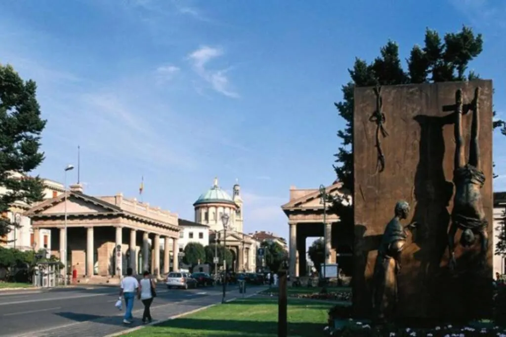 Appartamento Entire Flat, Independent Entrance, 20 Mins To Bgy - Bergamo Milan Airport Nembro